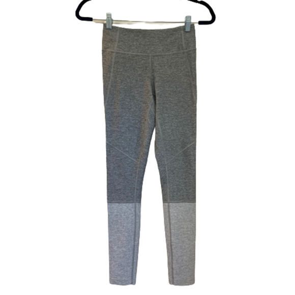 Outdoor Voices 7/8 Dipped Warm Up Leggings Colorblock Ash & Dove Size XS - Picture 2 of 7